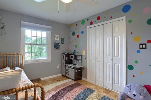 2861 Southwick Dr, Lancaster PA  17601-3547 exterior