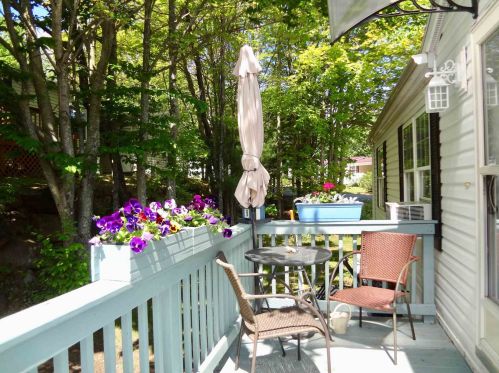 295 Darby Dr, Laconia, NH 03246-1320