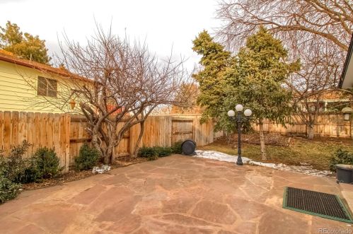 2530 Sable Way, Denver CO 80014-2438 exterior