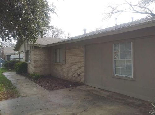 945 Marlene Dr, Fort Worth TX  76140-3709 exterior