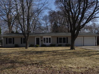 50 Longbeach Rd, Boulder Hill, IL 60538-2452
