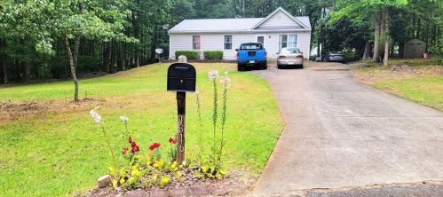 1316 Hickory Cir, Auburn, GA 30011-2905