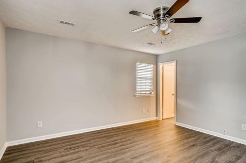 1135 Flat Shoals Rd, Atlanta GA  30349-6413 exterior