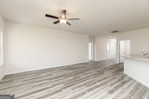 154 Avondale Blvd, Conyers GA  30013-5115 exterior