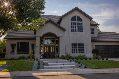 2801 Typhoon Ave, Modesto, CA 95355-8460