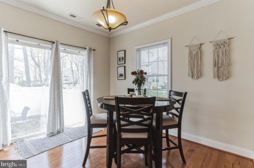 6318 Linden St, Shady Side MD  20764-2910 exterior