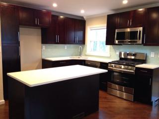 27 Wisteria Ter, Morristown, NJ 07960-3735