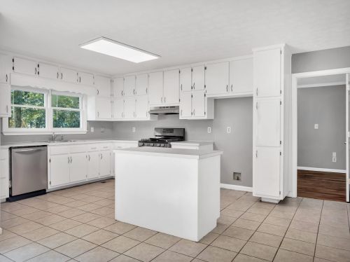 30 Maple Ct, Stockbridge GA  30281 exterior