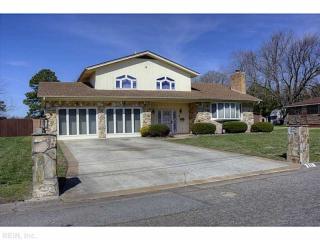 211 Wynn St, Portsmouth, VA 23701-3141