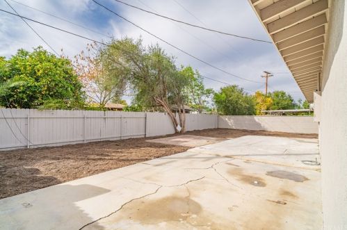 4082 Overland St, Riverside CA  92503-4071 exterior