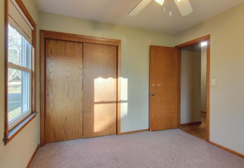 987 Hall Ave, Saint Paul MN  55118-1421 exterior