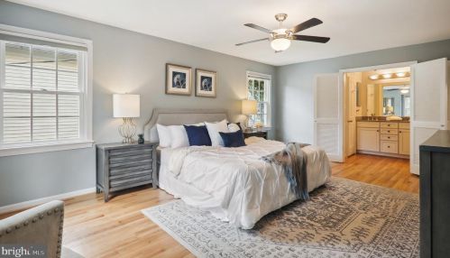 1221 Pinecrest Cir, Silver Spring MD 20910-1626 exterior