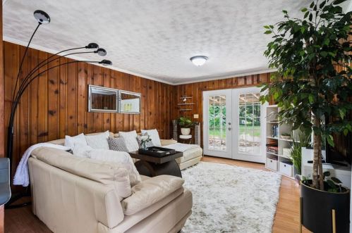 1753 Ellen St, Atlanta GA  30318-2711 exterior