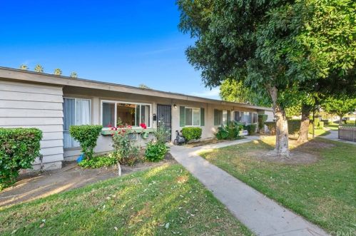661 6th St, Tustin, CA 92780-8541
