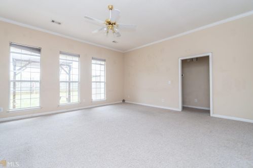 111 Cottage Ct, Lithonia, GA 31028-8527