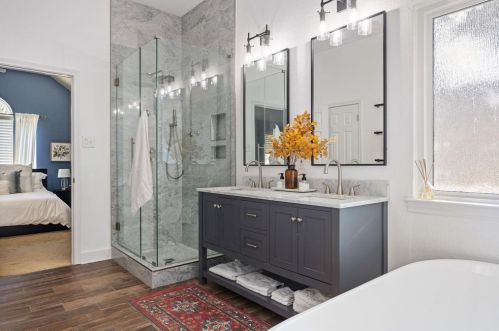 4246 Cyn Gln Cir, Austin TX  78732-2187 exterior