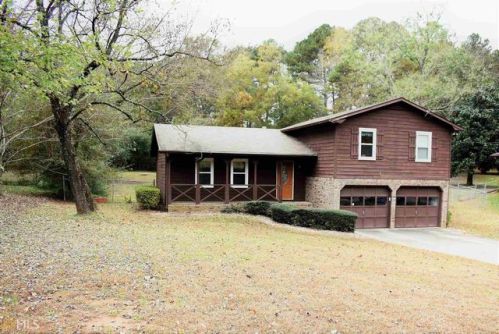 237 Kettlewood Dr, Lilburn, GA 30047-5127
