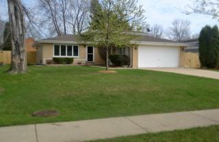 1029 Cuyahoga Dr, Hanover Park, IL 60103-5674