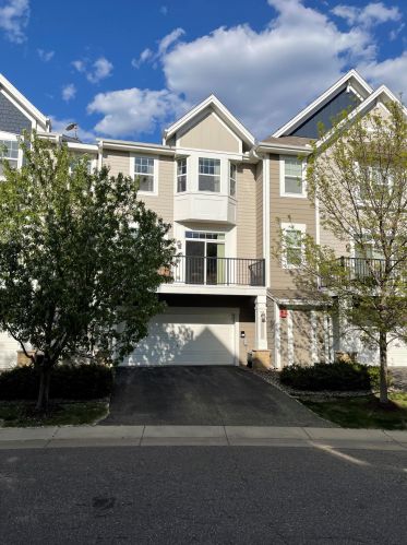 15593 Early Bird Cir, Saint Paul, MN 55124-7848