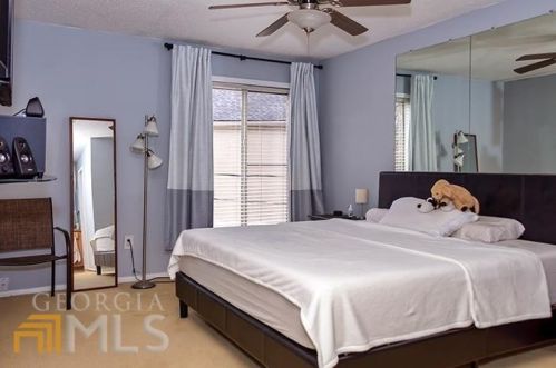 3301 Henderson Mill Rd, Atlanta GA  30341-6037 exterior