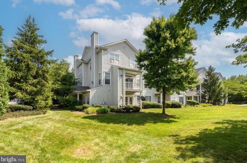 13024 Cabin Creek Rd, Herndon, VA 20171-4809
