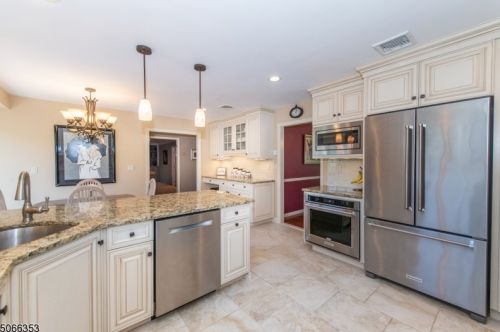 21 Olde York Rd, Dover NJ  07869-2717 exterior