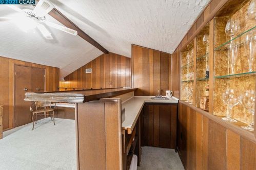 907 Hastings Dr, Concord CA  94518-3821 exterior