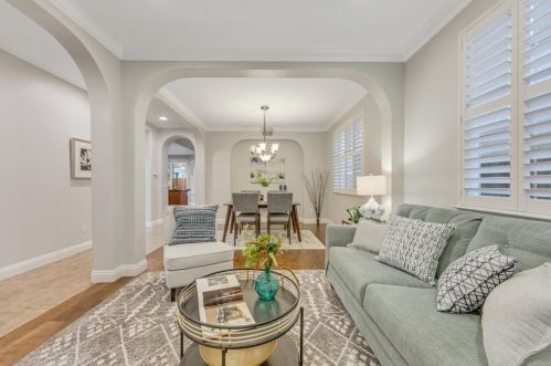 6808 Salvaterra Cir, Elk Grove, CA 95757-3486