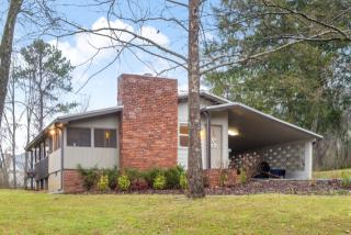 1023 Runyan Dr, Chattanooga, TN 37405-1216