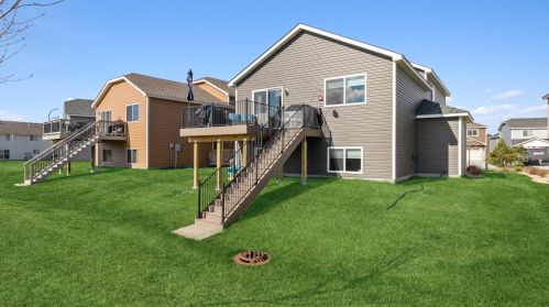 9039 Golden Pond Ln, Monticello, MN 55362-4612