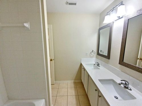 11000 Colonel Winn Loop, Austin TX  78748-2527 exterior