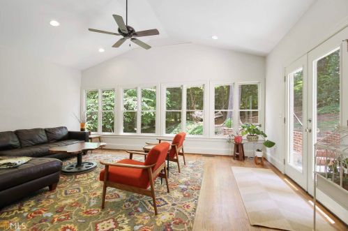1331 Carolyn Dr, Atlanta GA  30329-3546 exterior