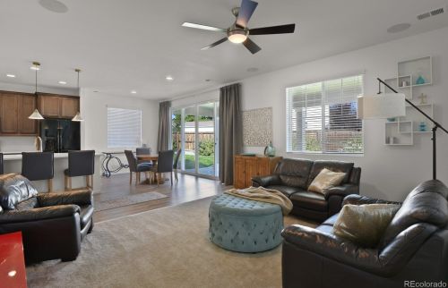 22115 Mansfield Pl, Aurora CO 80018 exterior