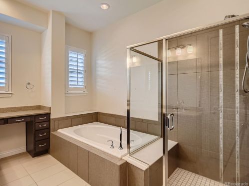 10114 Inverness Main St, Englewood CO  80112-5804 exterior