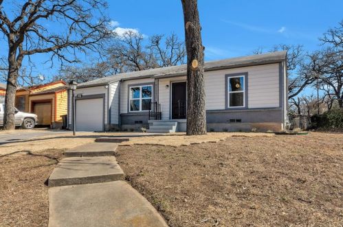 2217 Sturges Dr, Fort Worth TX  76112-3816 exterior