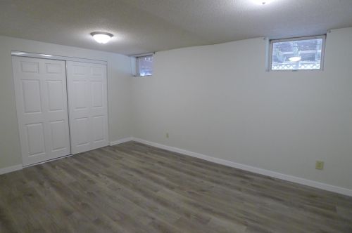 525 Geneva Ave, Saint Paul MN  55128-6421 exterior