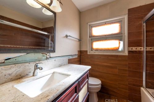 2130 Spinnaker St, Anaheim CA  92802-4930 exterior