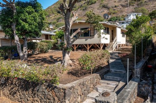 1989 9th Ave, Honolulu, HI 96816-2905