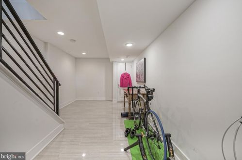 2537 Gordon St, Philadelphia PA 19132-4631 exterior