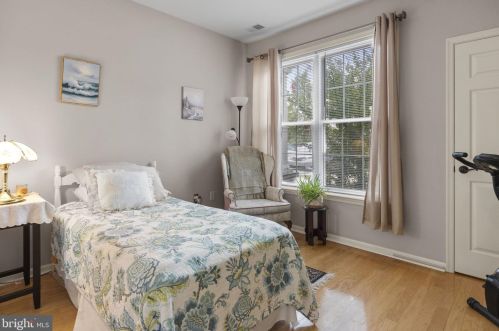 64 Kyle Way, Trenton NJ 08628-2521 exterior