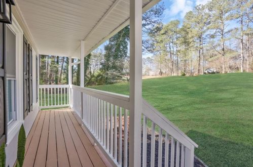 360 Cross Creek Ct, Auburn GA  30011-2836 exterior