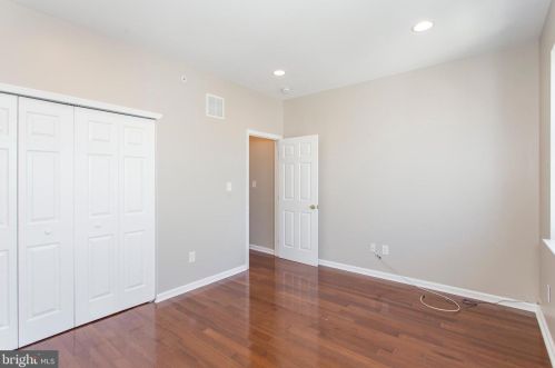 1704 4 St, Philadelphia PA 19133-3230 exterior