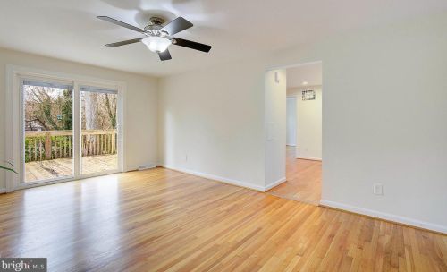 5026 Round Tower Pl, Columbia MD  21044-1322 exterior