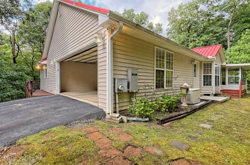 50 Heights Ln, Clayton, GA 30525-4359