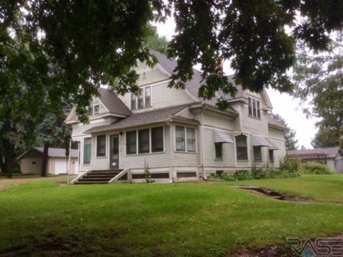 405 Hyden Dr, Big Springs, SD 57001-2109
