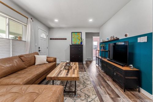 4121 Pearl St, Englewood CO 80113-4740 exterior