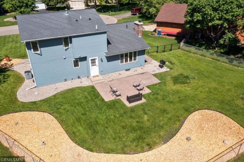 4870 Evergreen Ln, Minneapolis, MN 55442-2274
