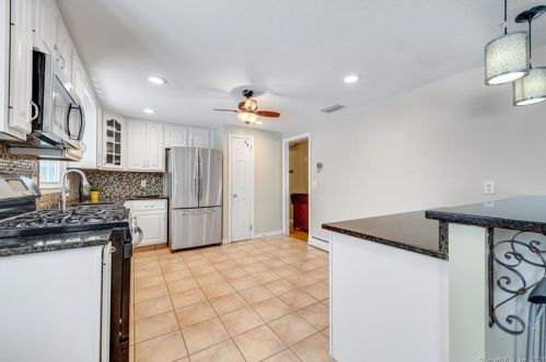 518 Pleasant Valley Rd, Wapping, CT 06074-3430
