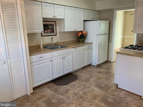 12278 Dapple Gray Ct, Woodbridge VA  22192-6215 exterior