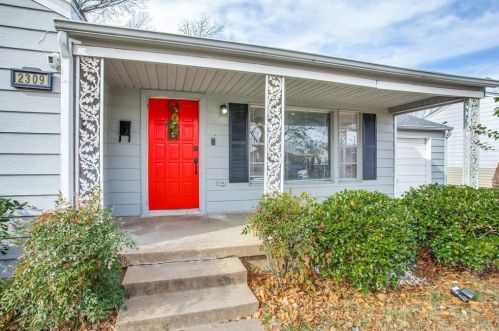 2309 Bonnie Brae Ave, Fort Worth TX  76111-5103 exterior